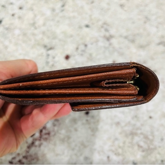 Louis Vuitton Authentic monogram print Louis Vuitton wallet - Picture 8 of 13